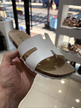 NEW WOMEN FOOTWEAR CLEARANCE